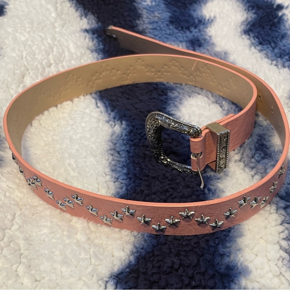 Temu Women’s Pastel Pink Statement Belt Silver with Western Buckle & Star-Studs